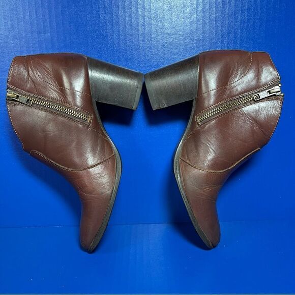Frye Womens Nora Zip Short Leather Booties in Redwood Brown 6M - Picture 7 of 12